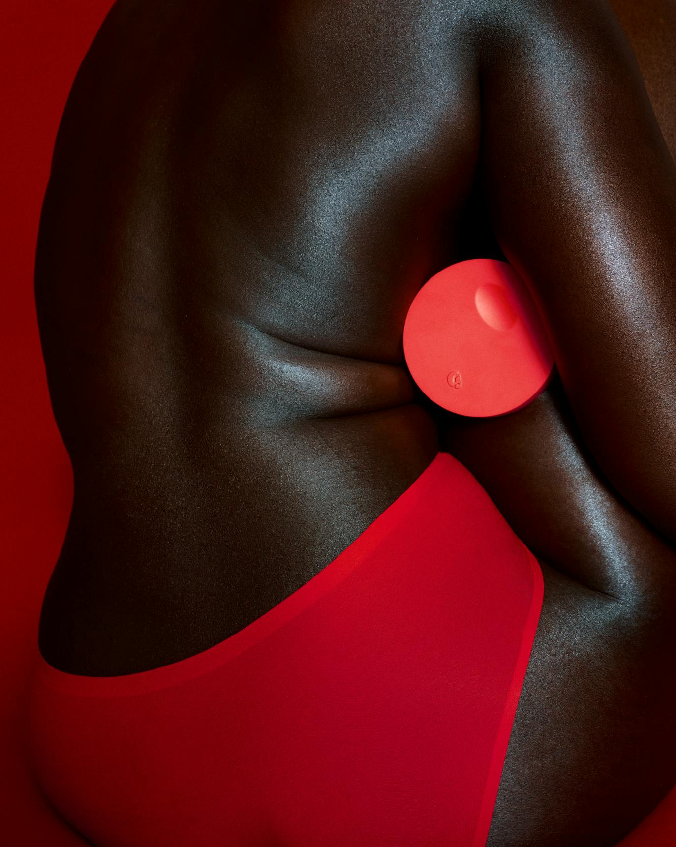 Nyakier wears Crème de You.