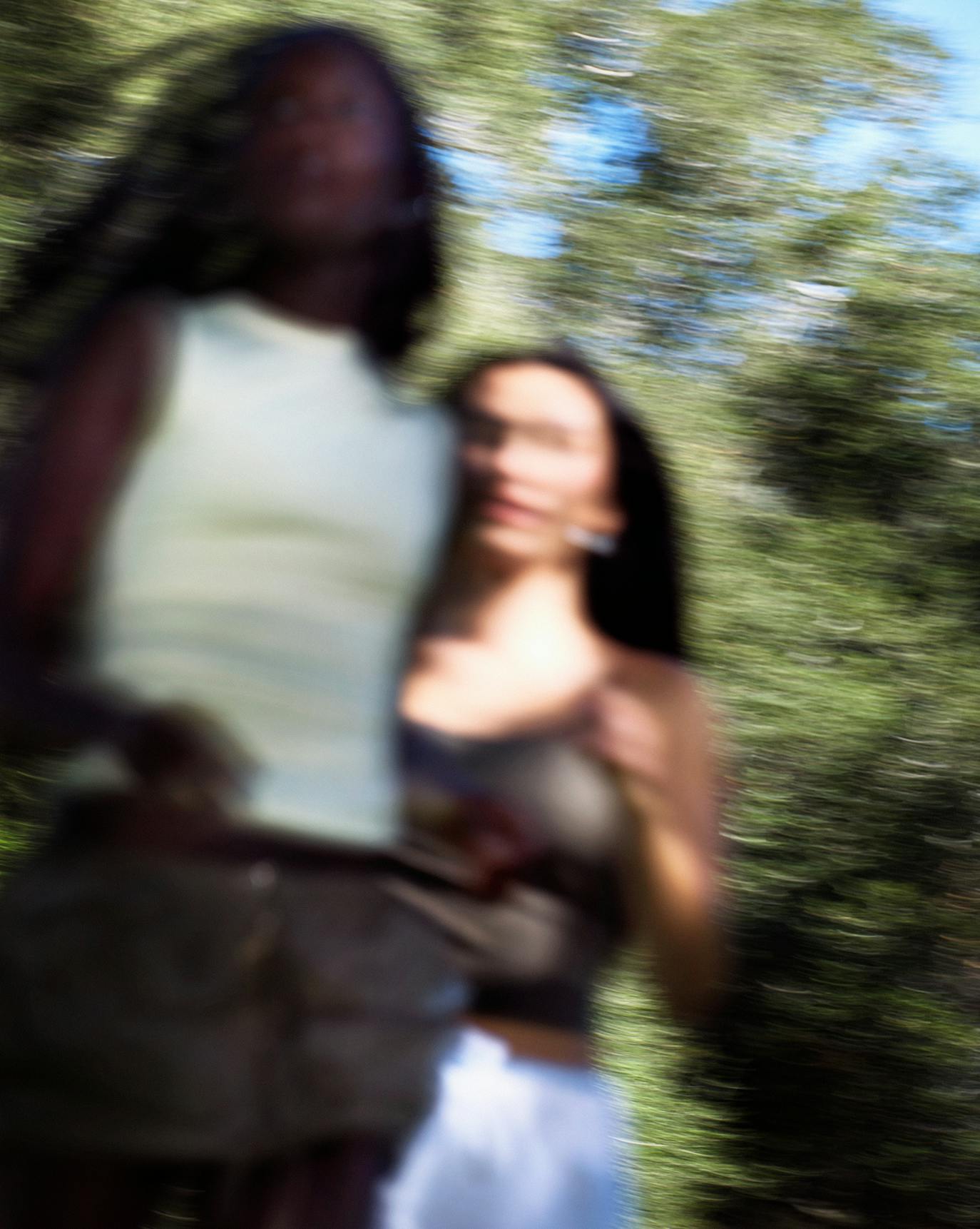 Yumi wears Orange Blossom Neroli Body Spritz.