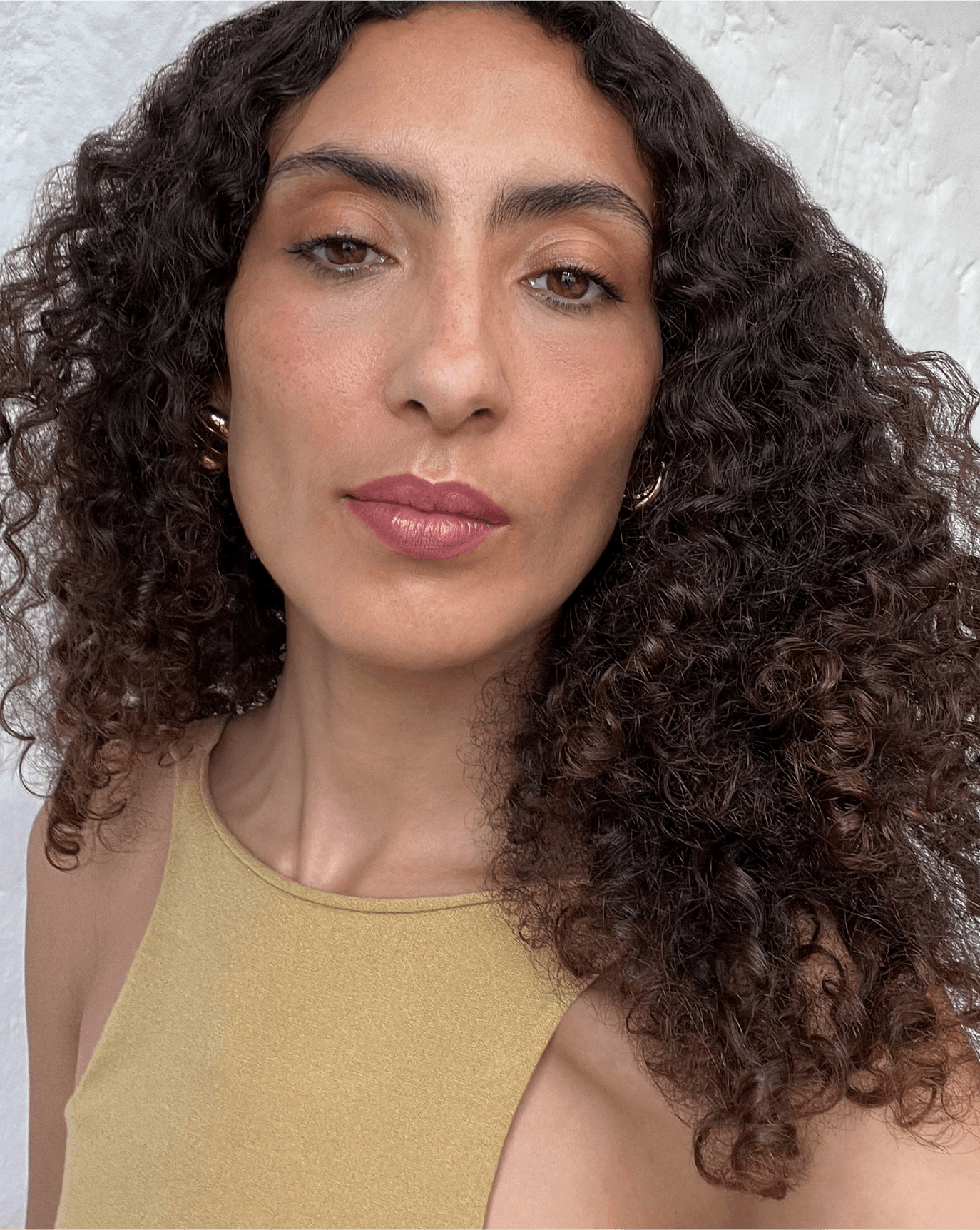 Maia wears Lip Line in Bit.