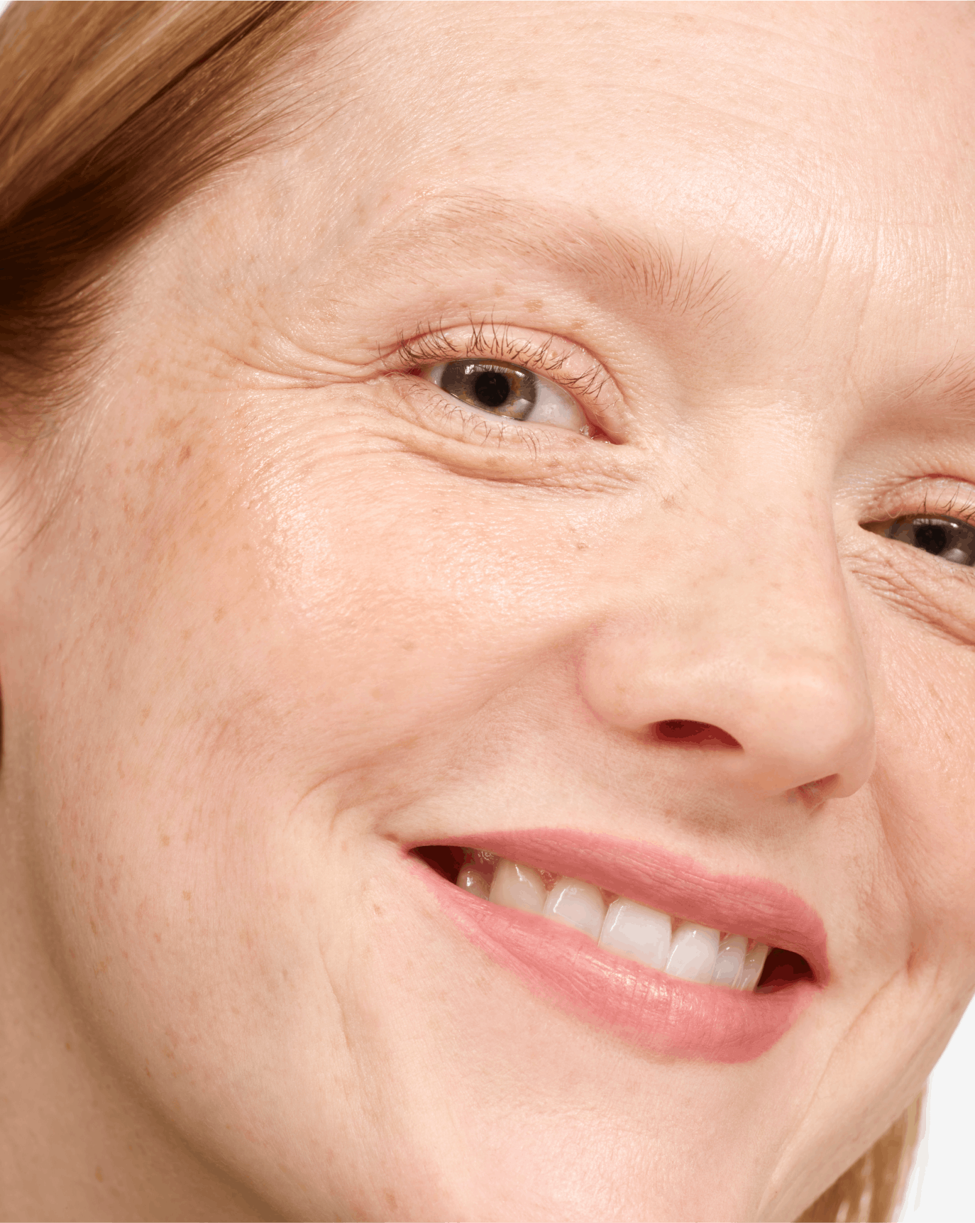 Francesca wears Lip Line in Graze.