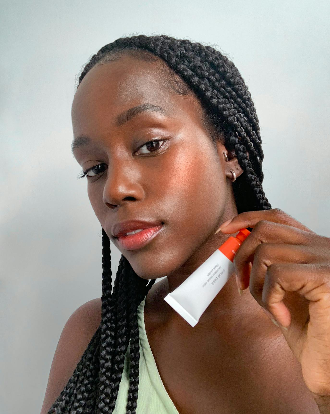 Fatima wears Cloud Paint in Dawn.