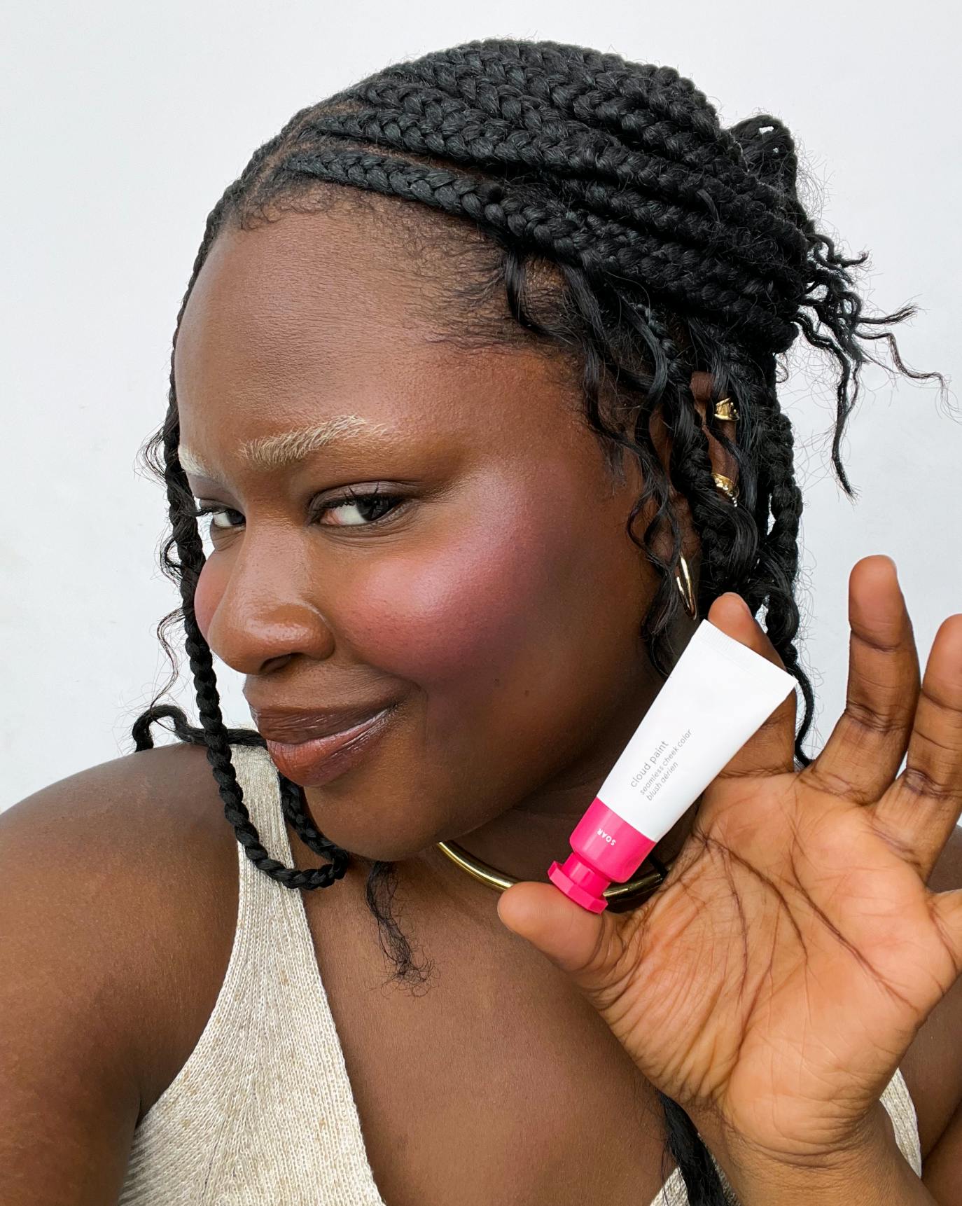 Ibti wears Cloud Paint in Soar.