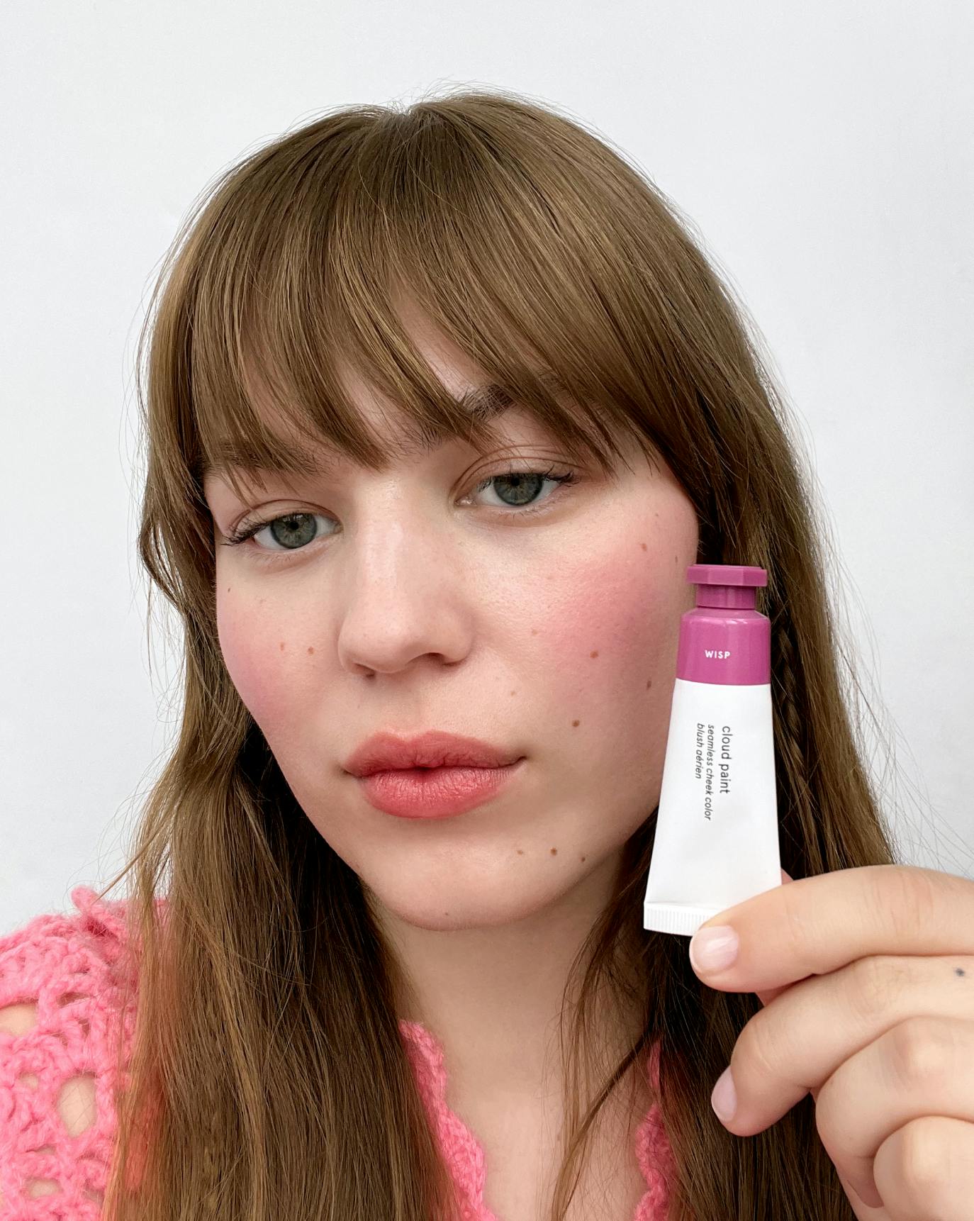 Lulu wears Cloud Paint in Wisp.