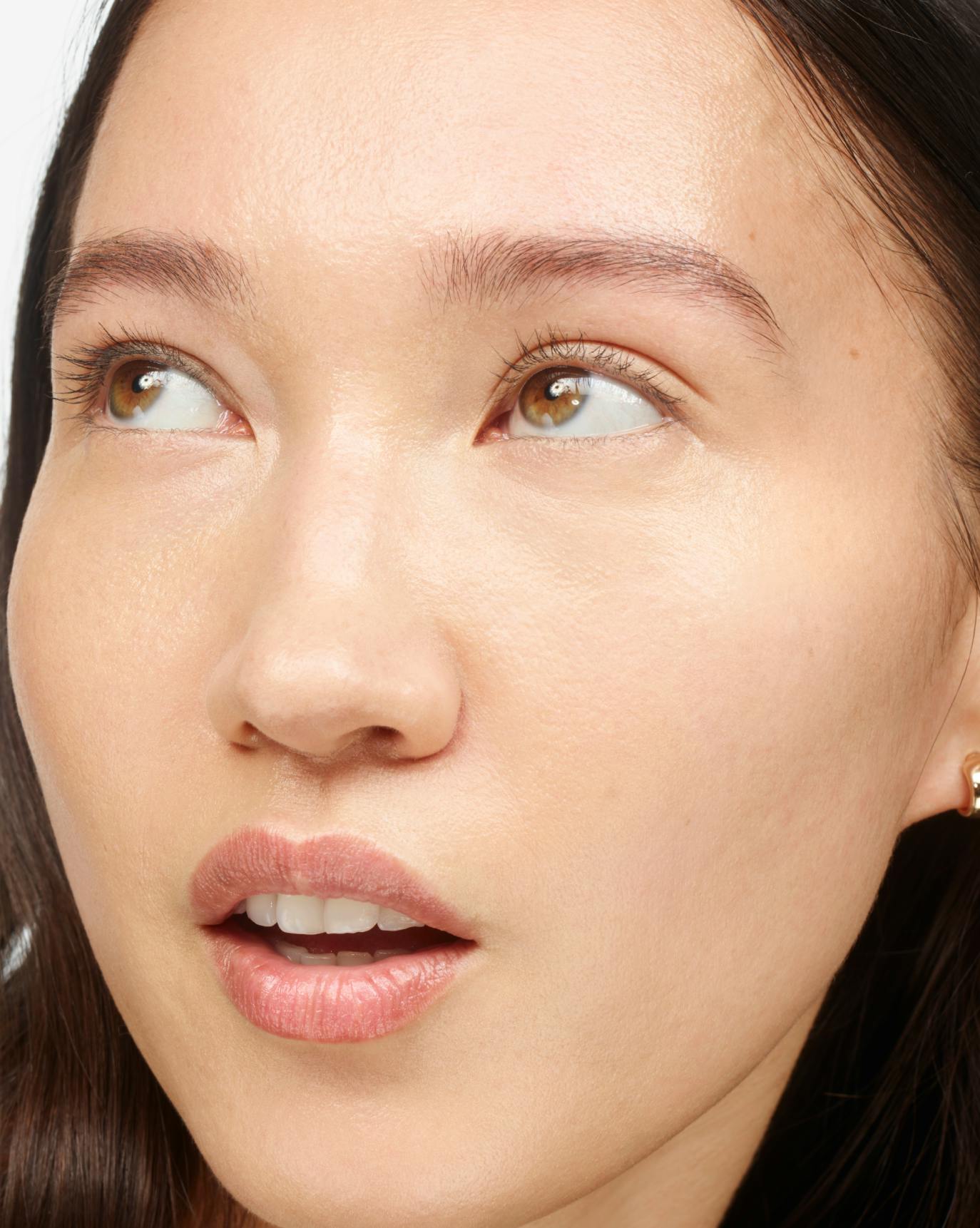 Vika in Stretch Balm Concealer, L5.