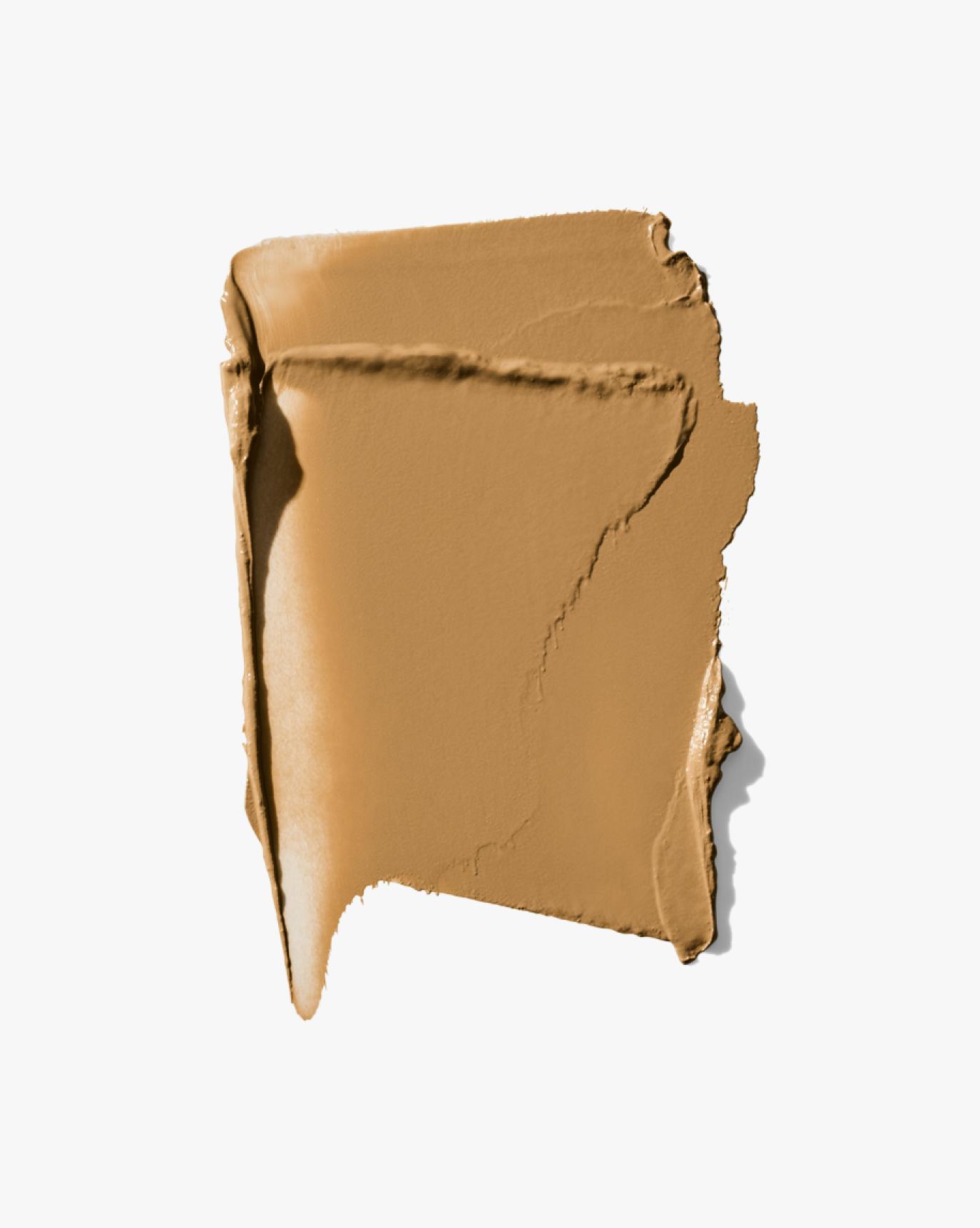 Stretch Balm Concealer in MT1.