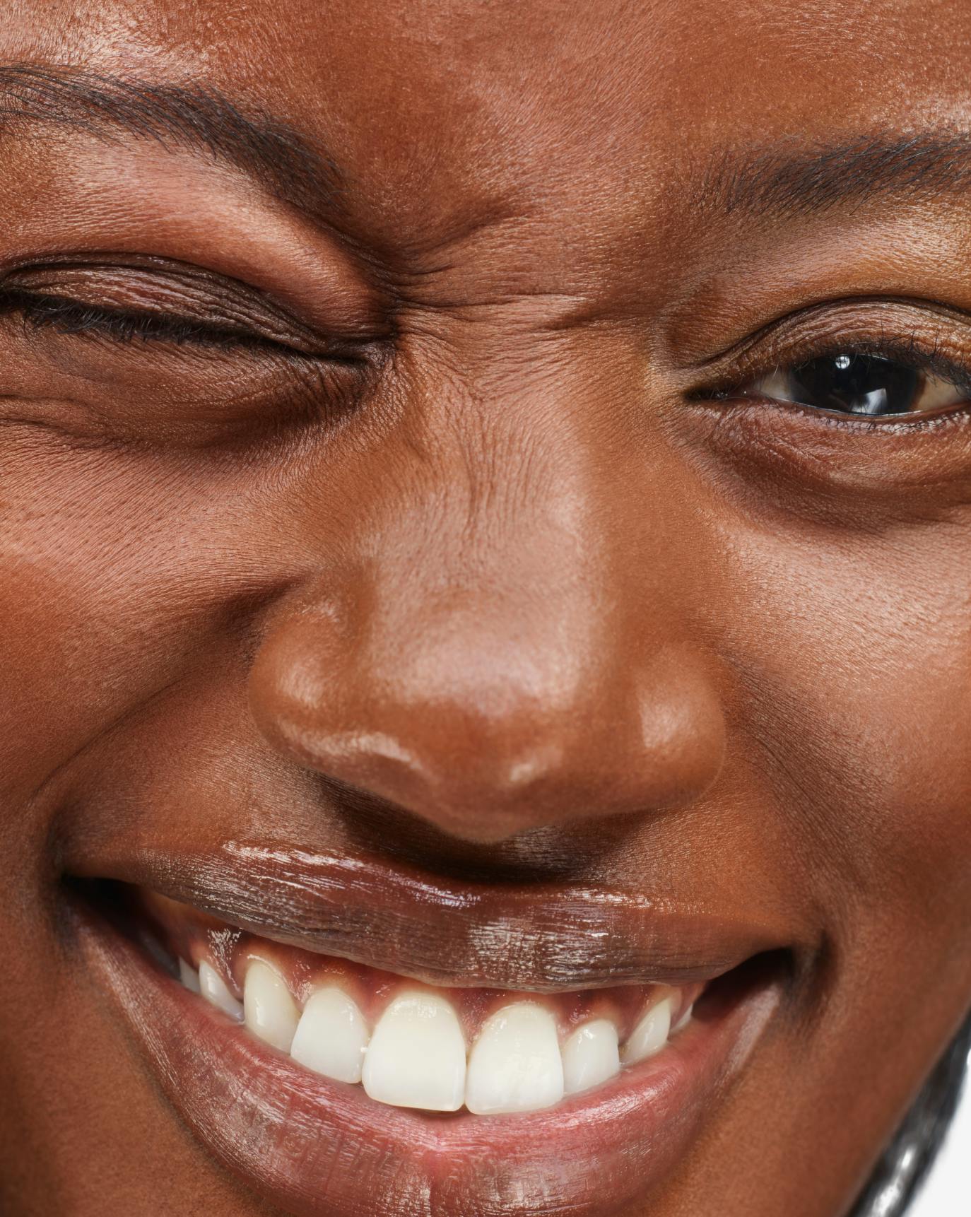 Brenda in Stretch Fluid Foundation, D5.