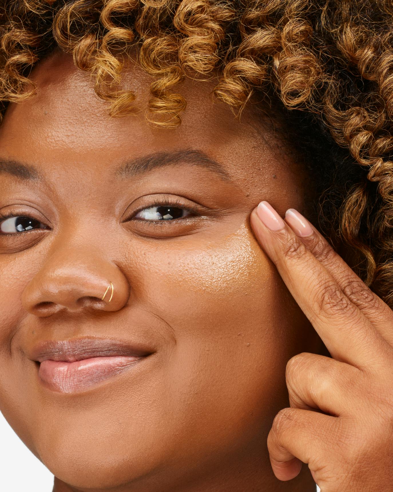 Stretch Fluid Foundation in MD3.