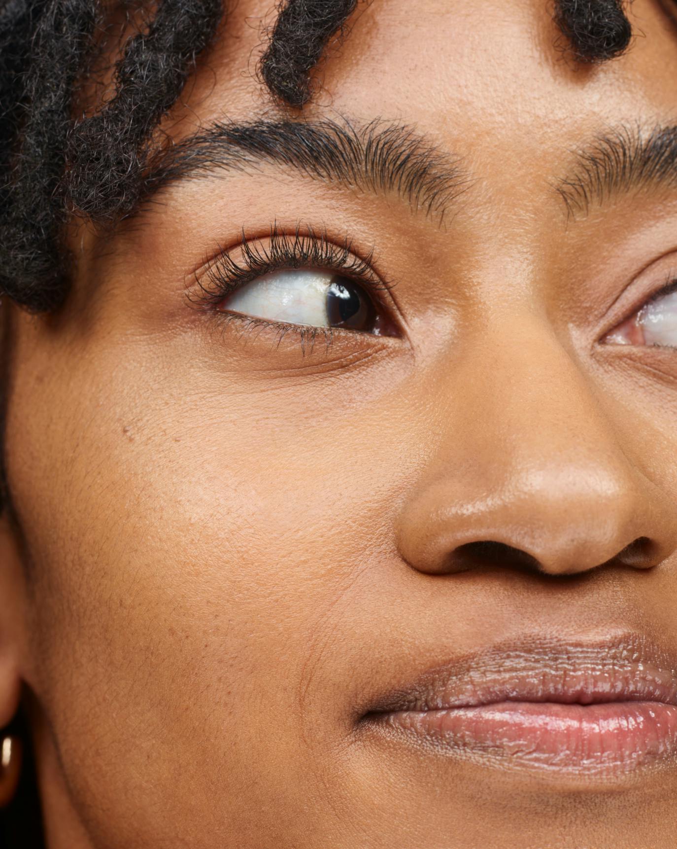 Cheniya in Stretch Fluid Foundation, MT5.