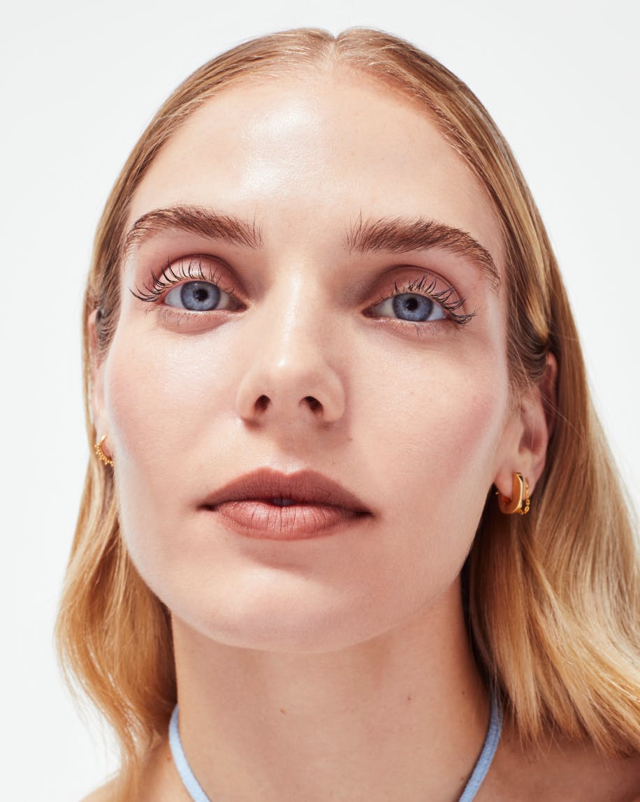 full face image of model wearing generation g in malt