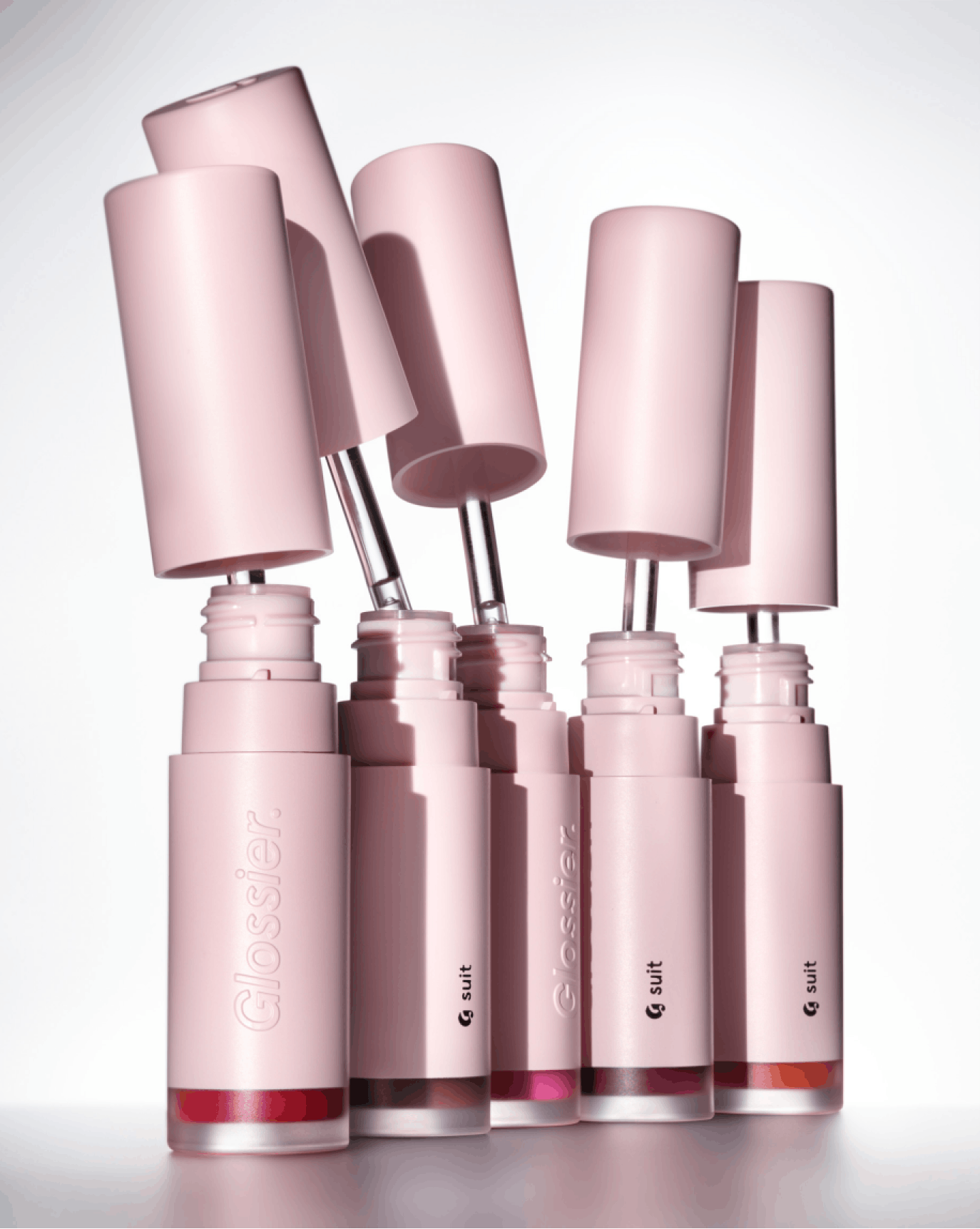 Luxe pigment and effortless impact in one swipe.