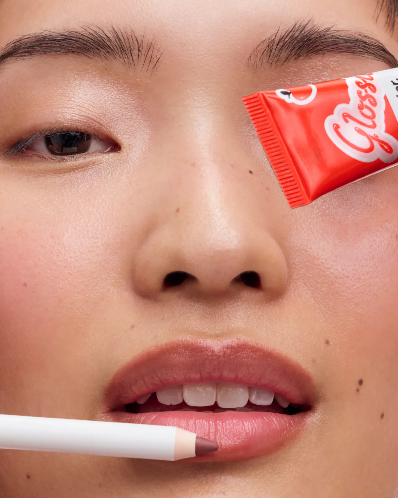 Chris wears I ❤️ NY Balm Dotcom + Lip Line in Bit.
