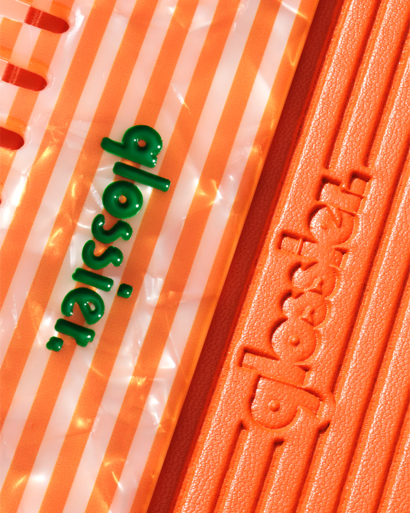 Untangle in style with Hair Comb + pouch