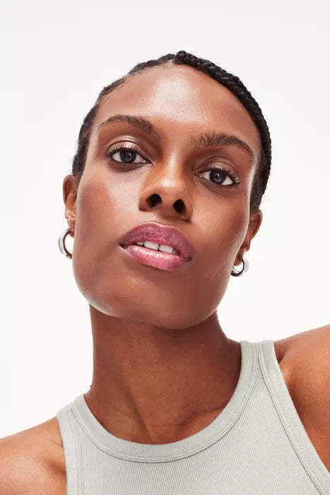 Ultralip, Portrait, shade image 2