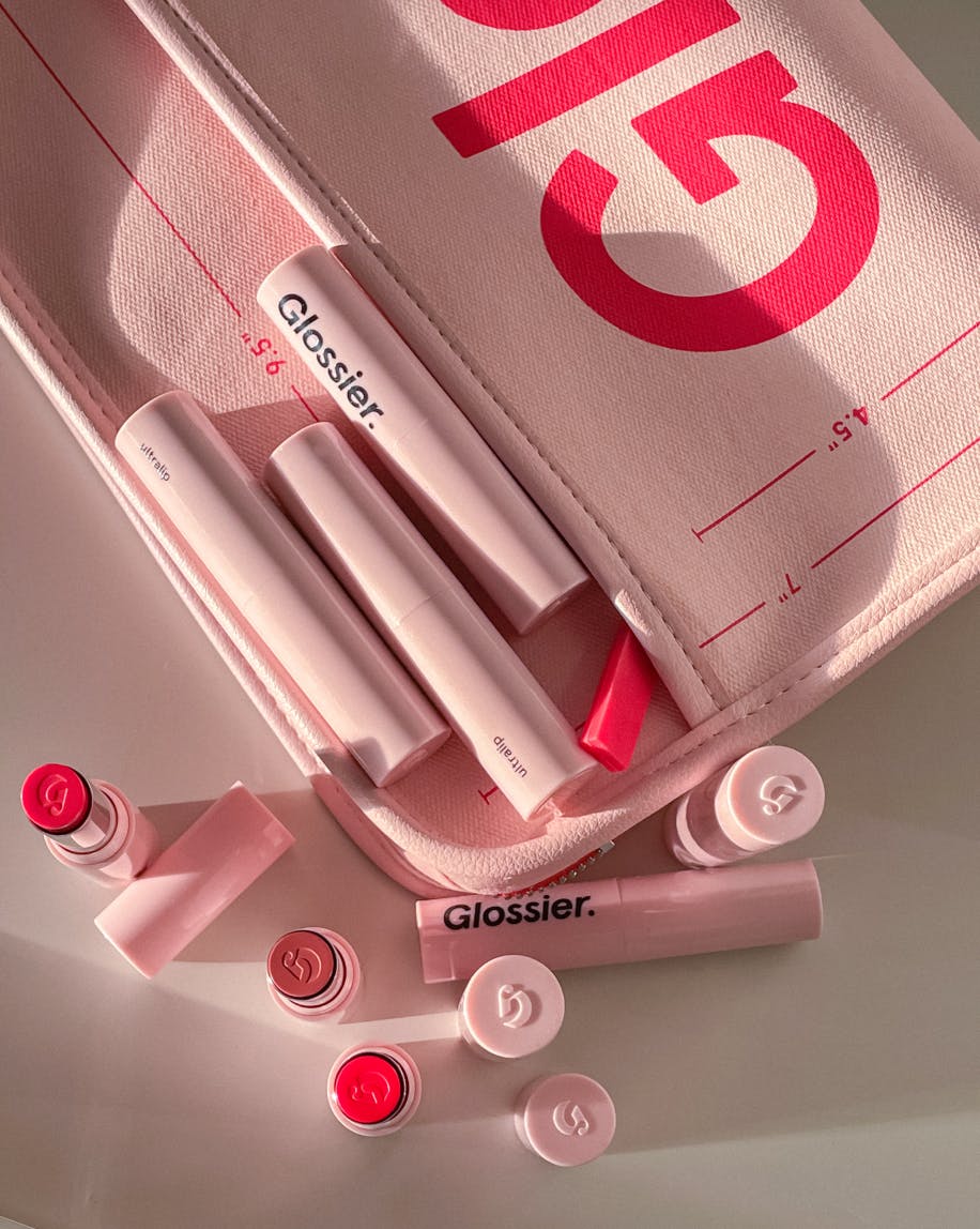 GLOSSIER selling MINI BEAUTY BAG