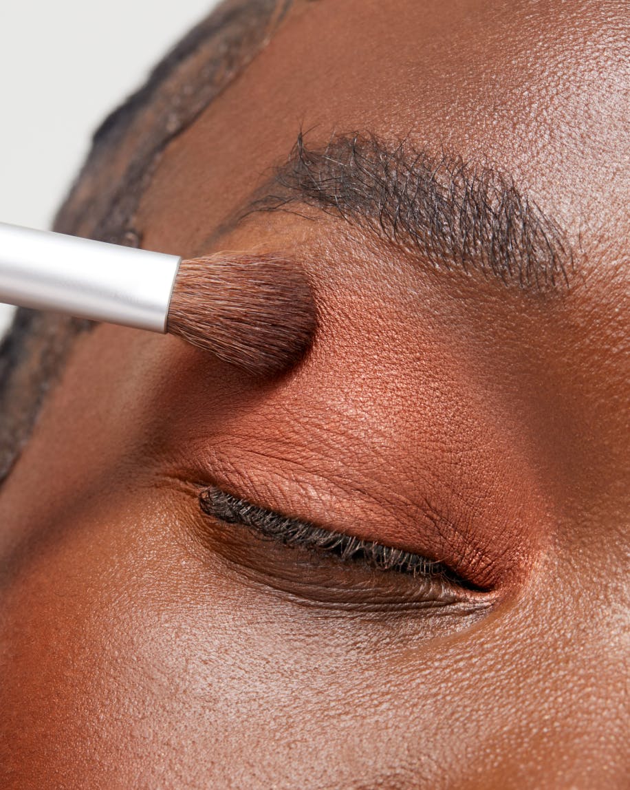 Mari wears Monochromes in Clay.