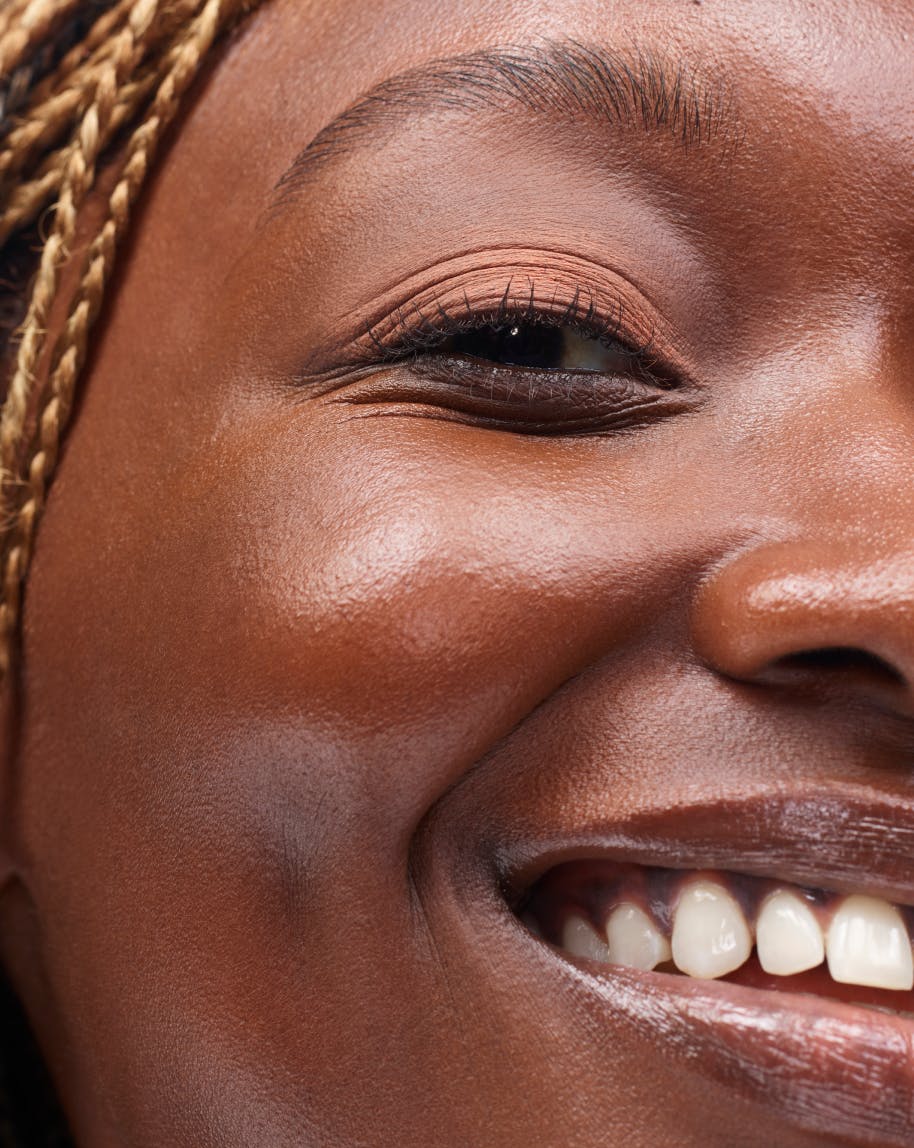 Model wears Skywash in Valley